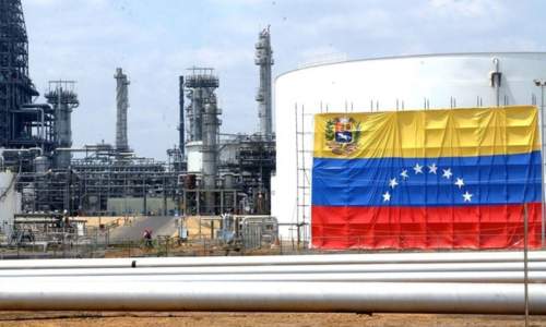از سرگیری تولید بنزین در دو پالایشگاه ونزوئلا