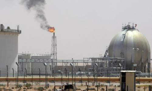کاهش قیمت فروش نفت عربستان