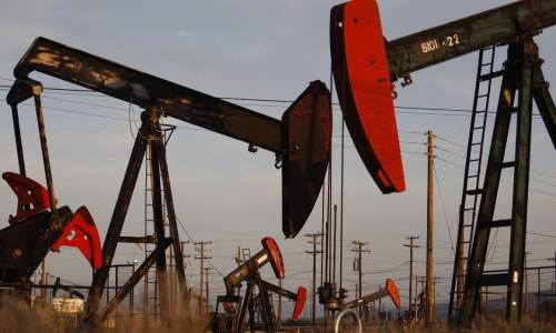 کاهش تعداد دکل‌های نفت و گاز آمریکا