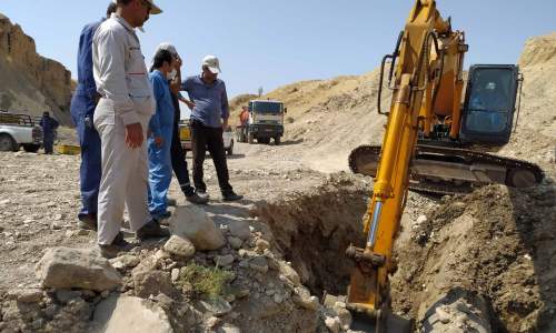 خط لوله قدیم ۳۰ اینچ انتقال نفت خام مارون به اصفهان تخلیه شد