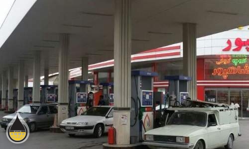 کاهش اعتبار بنزین آزاد از قاچاق روزانه ۲ میلیون لیتر بنزین جلوگیری می‌کند