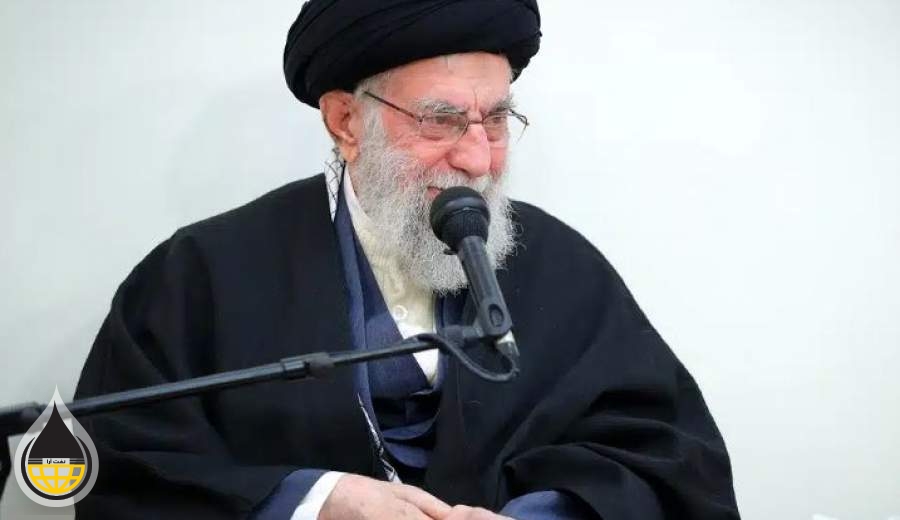 لباس گرم رهبر انقلاب برای مصرف بهینه گاز/ عکس