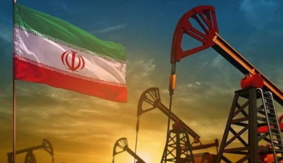 سعر النفط الإيراني المتجه إلى آسيا يرتفع 15 سنتًا في أغسطس