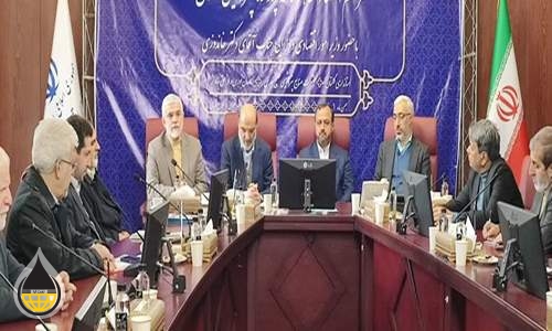 توقيع مذكرة تفاهم بين بتروكيماويات كلستان و شركة الخليج الفارسي القابضة
