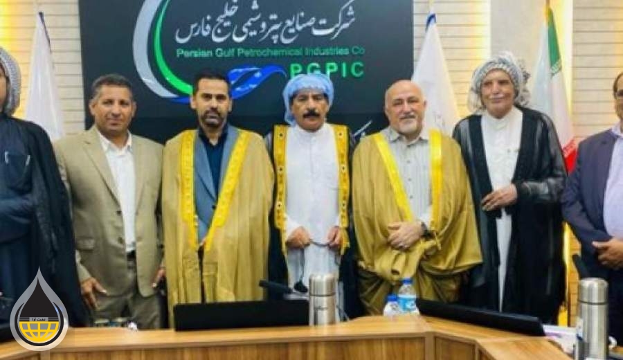 دیدار جمعی از بزرگان طوایف با مدیرعامل پالایشگاه گاز هویزه خلیج فارس