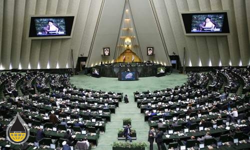 سهمیه اعتباری نفت گاز صرفاً در جایگاه‌های مستقر در مسیرهای بارنامه الکترونیکی تخصیص می یابد