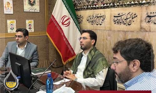 برگزاری جلسه شورای‌مدیران پتروشیمی امیرکبیر در حرم رضوی