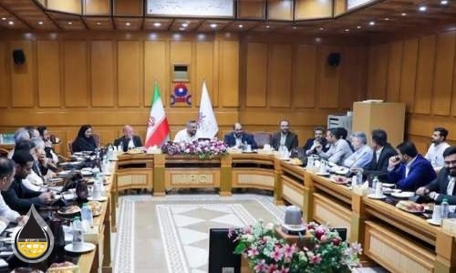 نشست هم‌اندیشی مدیرعامل پتروشیمی جم و مدیران عامل شرکت‌های تابعه برگزار شد/بکارگیری تمام ظرفیتها برای افزایش تولید جم‌پیلن