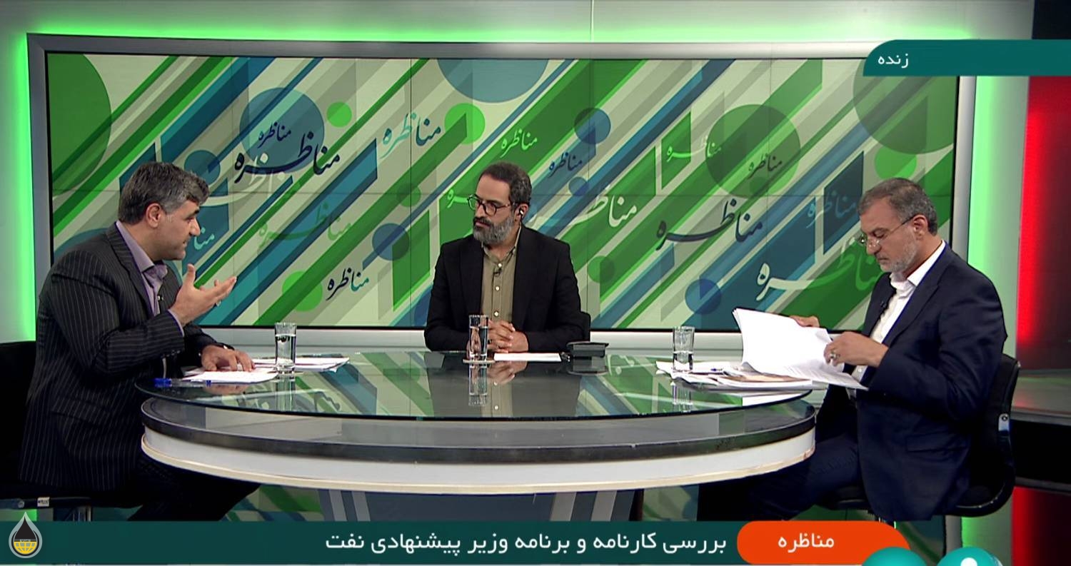 نخعی سخنگوی کمیسیون انرژی: "پاک نژاد"  نه کارنامه نه تخصص و نه برنامه دارد/به صورت آسانسوری رشد کرده/  در خود مجموعه وزارت نفت هم خیلی آقای پاک‌نژاد شناخته شده نیست/وابسته به زنگنه است/عملیاتی نیست/نگاه راهبردی ندارد